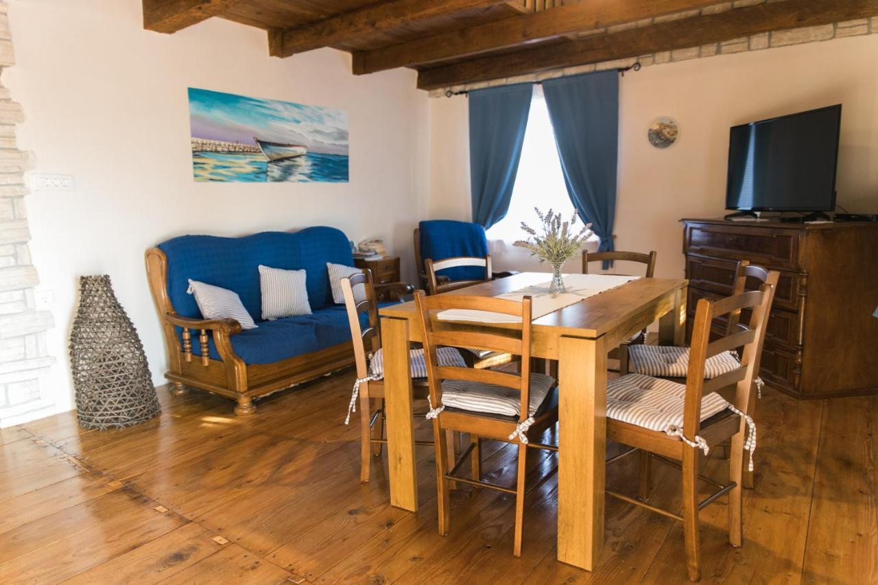 Rustic Apartment Mariva Ljubač Eksteriør bilde